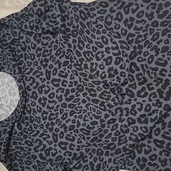 💥Bundle Only! No Boundaries- XXL- Long Sleeve Top - Picture 4 of 5